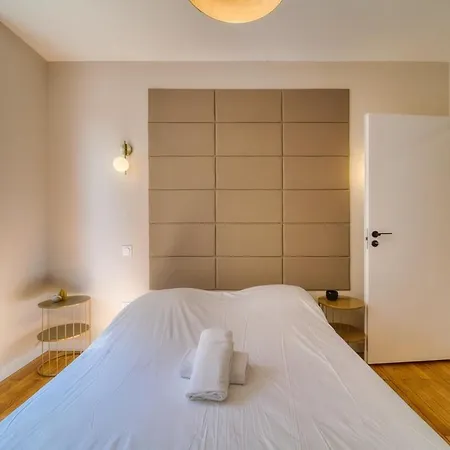 Le Petit Mistral Апартаменти *